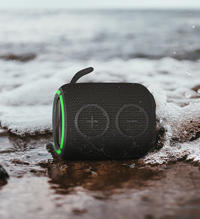 410g Wireless Waterproof Speaker MP3 WAV APE FLAC Playback With TYPE-C Charging Port
