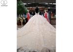 Sling Ladies Bridal Gown / Backless Sweetheart Bridal Gowns Heavy Beaded Flowers