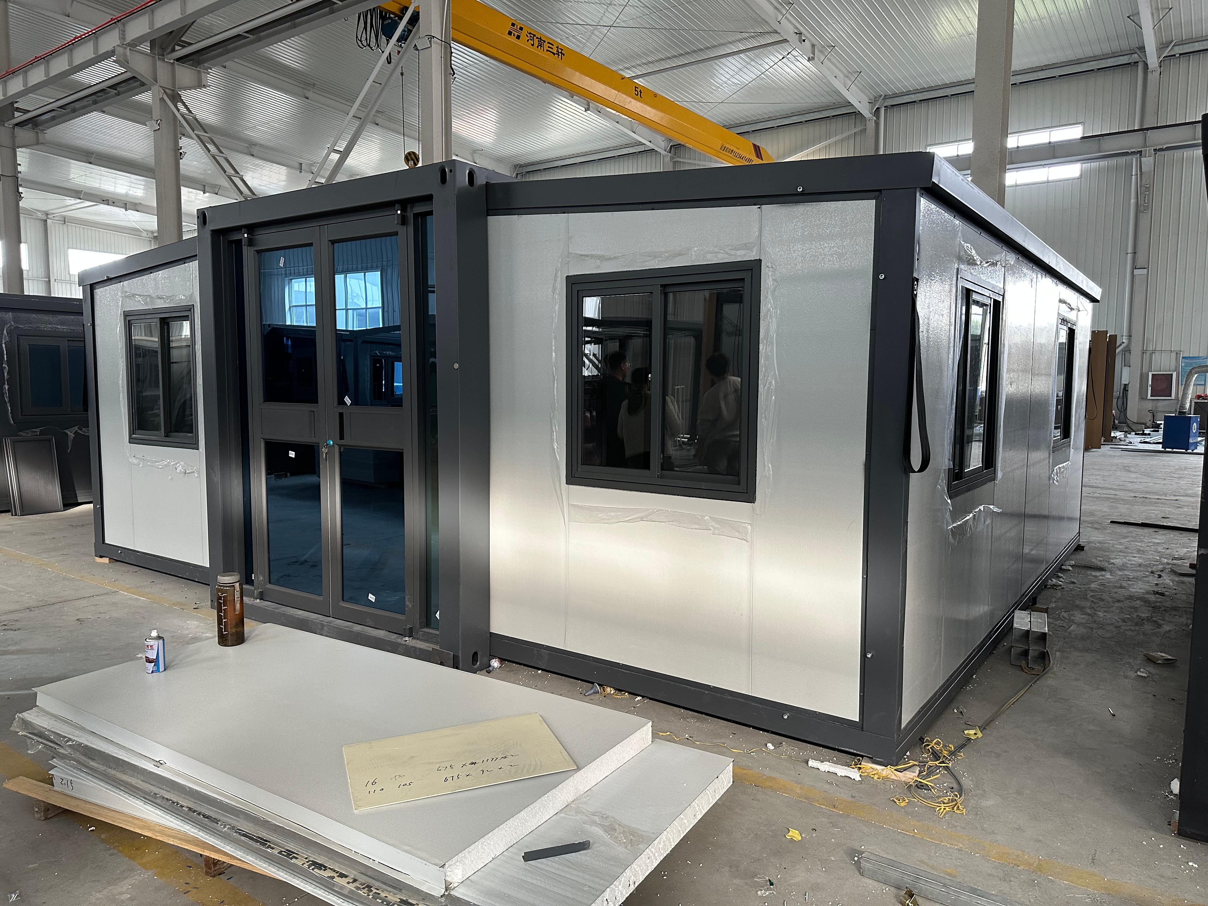 40ft Movable Expandable Villa Type Container Home with Bathroom And Kitchen Thermal Insulation Prefabricated Tiny Villa