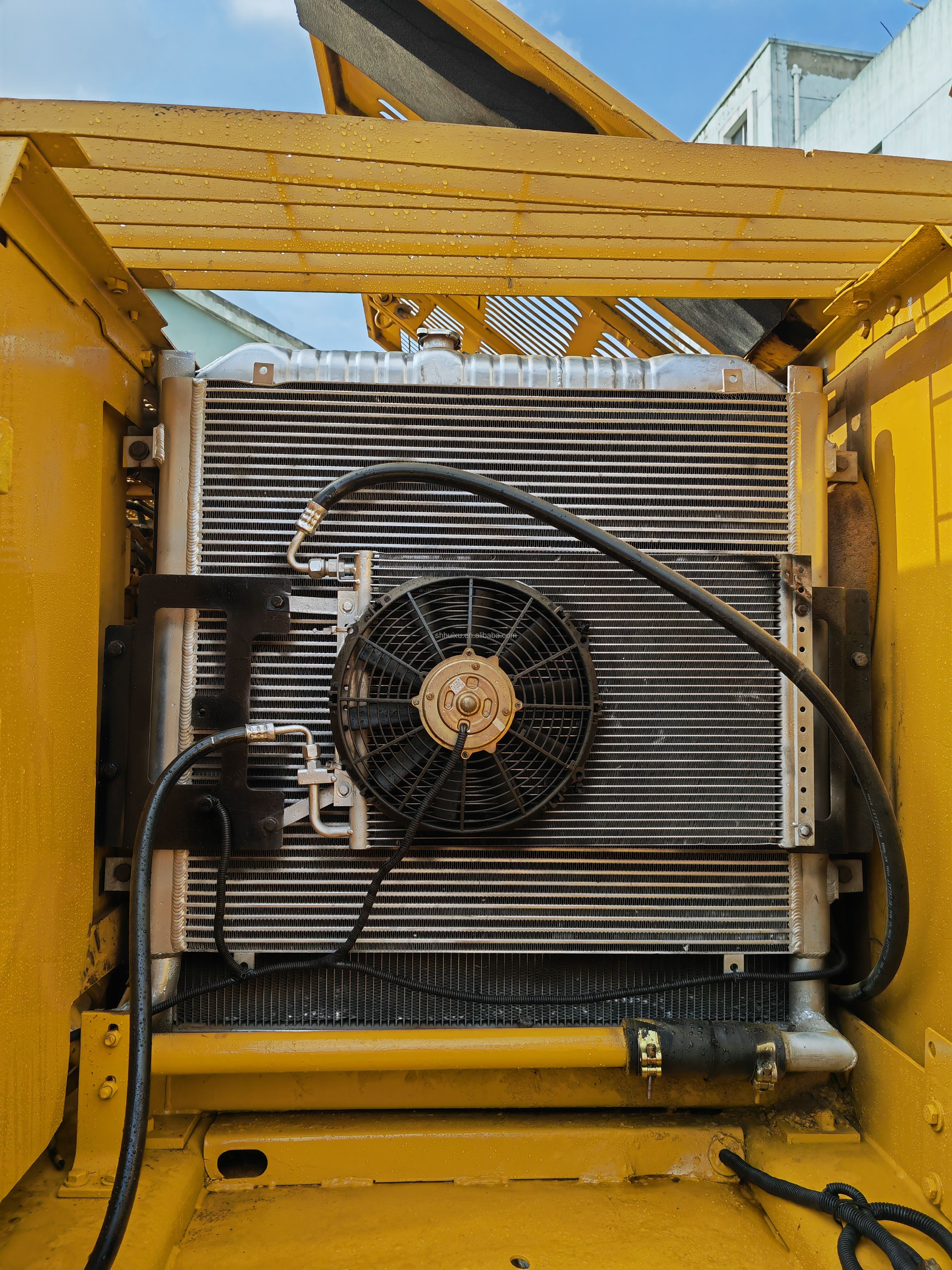 Factory directly sale used excavator machine Caterpillar CAT320 320D / used 20T crawler excavator building machineries
