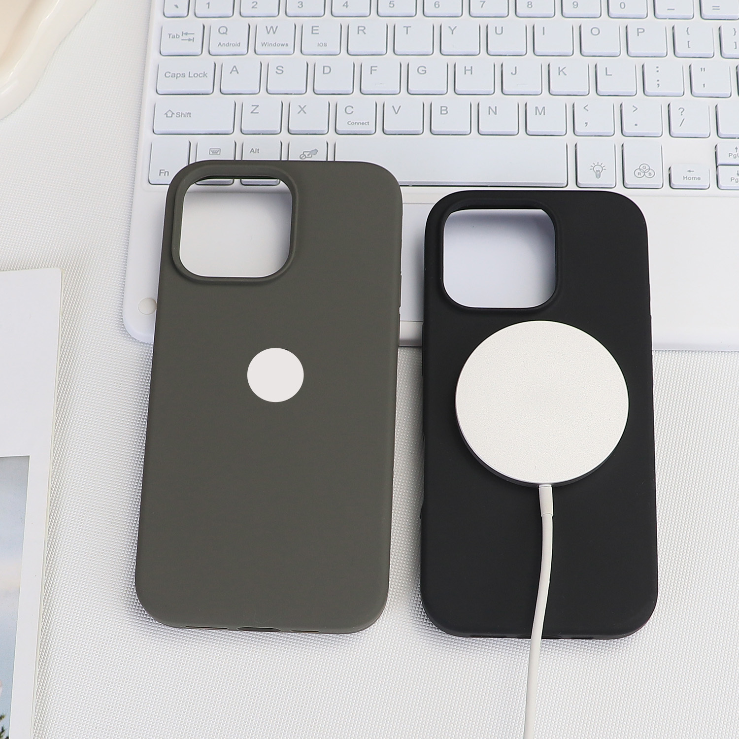 Shockproof Silicon Mobile Cover with Logo Magnetic Silicone Phone Case For iPhone 17