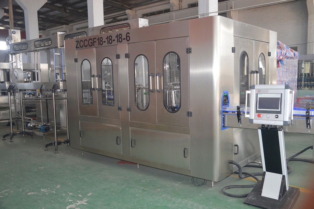 Pure Water Usage Electric Driven 18 Heads Automatic Rotary PET Bottle Filling Machine