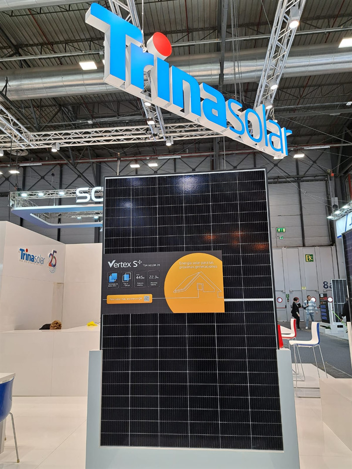 Trina 425W 430W 435W 440W 445W W450 Solar Panel Half Cut Black Frame Solar Panel Inwarehouse