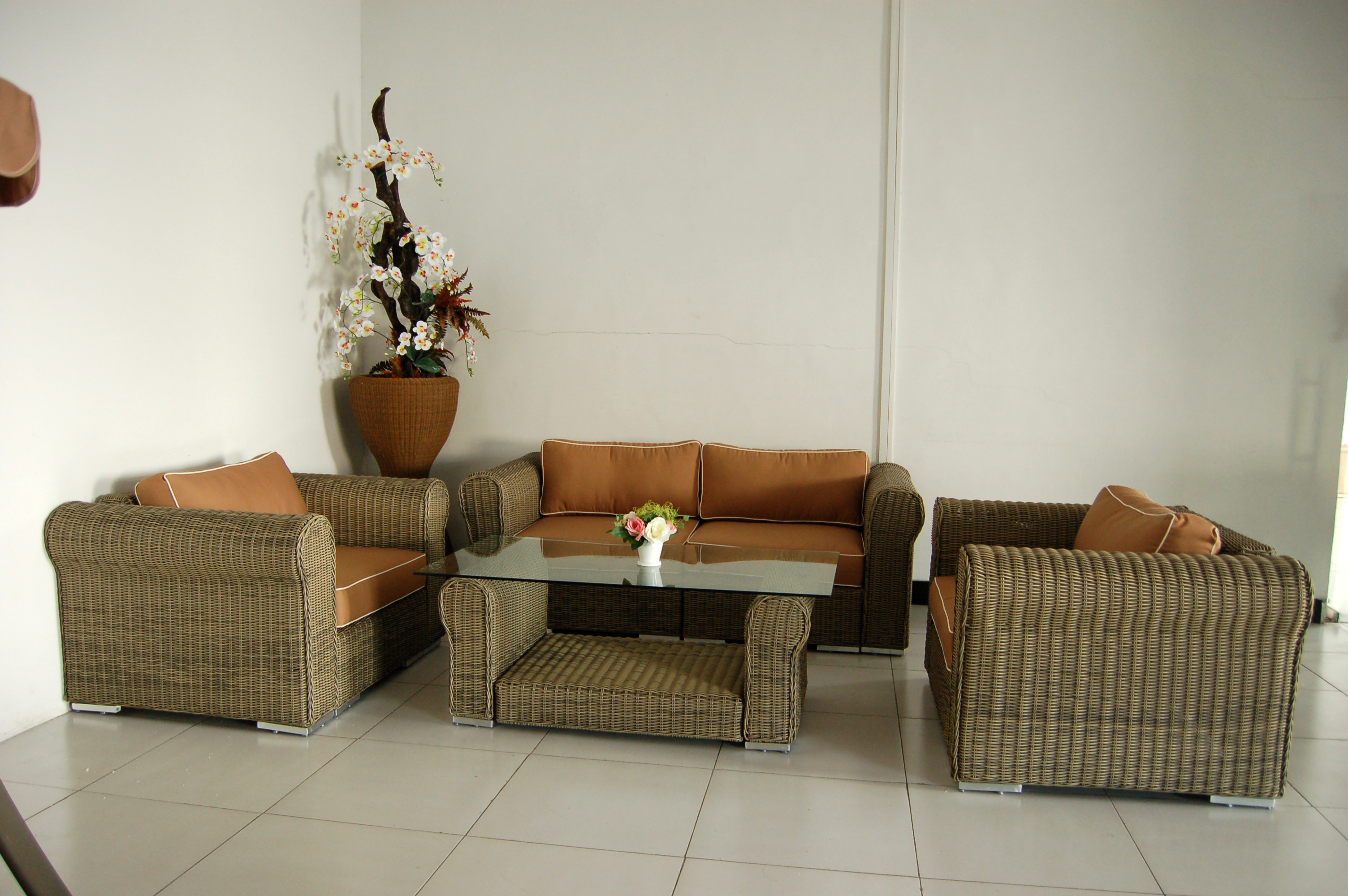 Garden Outdoor Sofa Set with 5 Years Frame Luxury Round Wicker Rattan Furniture
