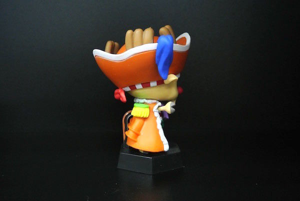 Customized Color One Piece Mini Figures For Home Decoration 8*5*3cm