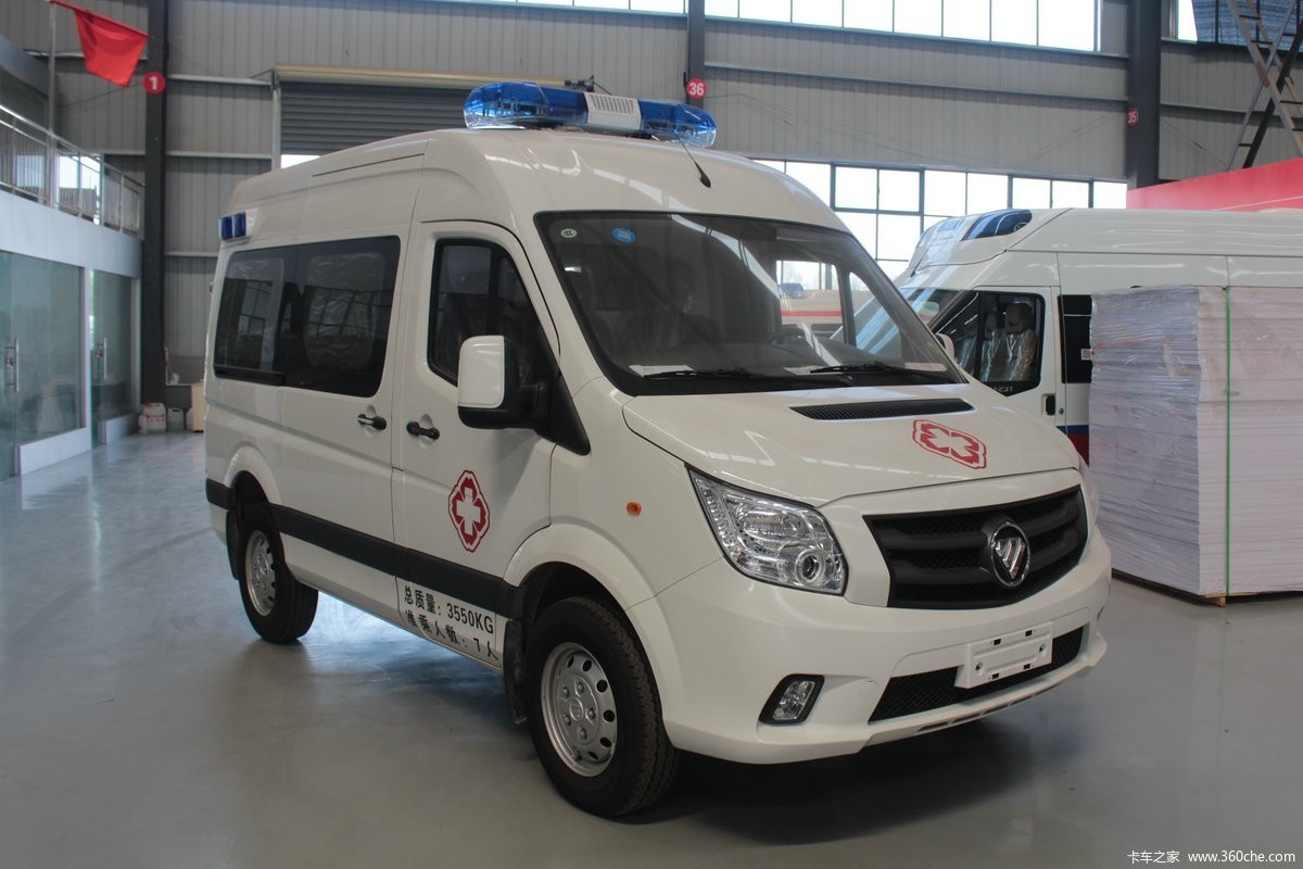 Manual Transmission Emergency Rescue Vehicle With ABS And 2.2T Displacement Ambulance Car