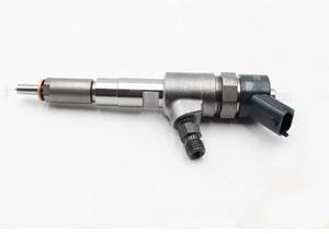 China 0445110356 YUCHAI Engine Fuel Injector 0433172125 DLLA150P2125 F00VC01365 wholesale