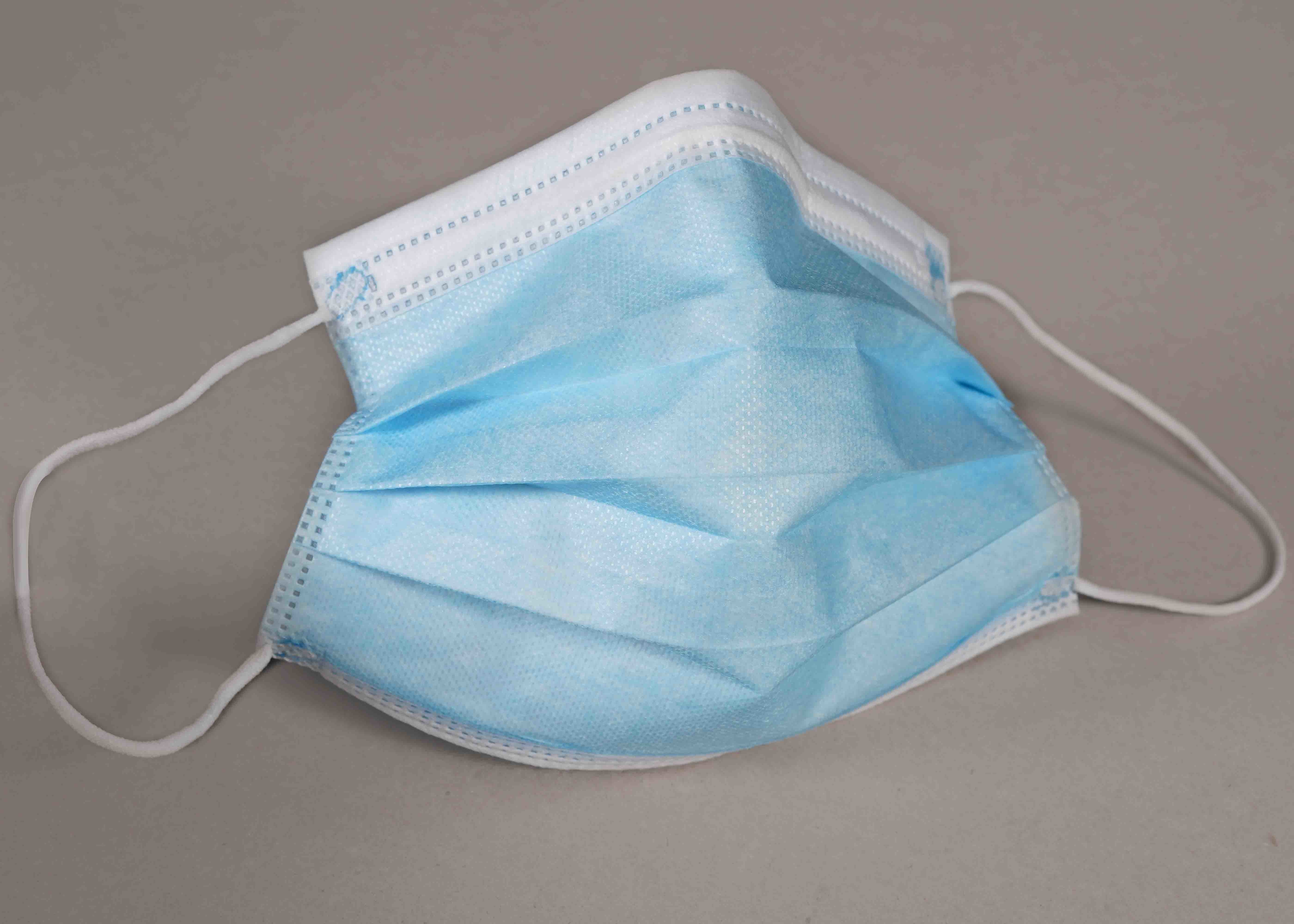 High Breathability Surgeon Face Mask , Disposable Hospital Masks Foldable