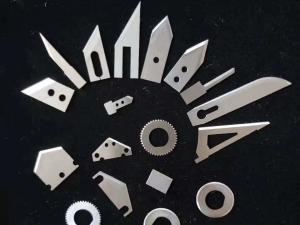 China OEM Industrial Cutter Blade 65HRC HSS Steel Cutting Machine Blade wholesale