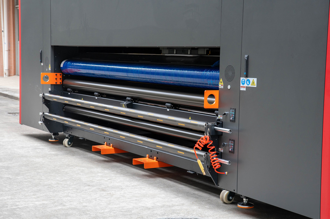 3000KG Built In Fixing Box Water Based Sublimation Flag Printer 12 Inches Winding 23204SM 126 Inches
