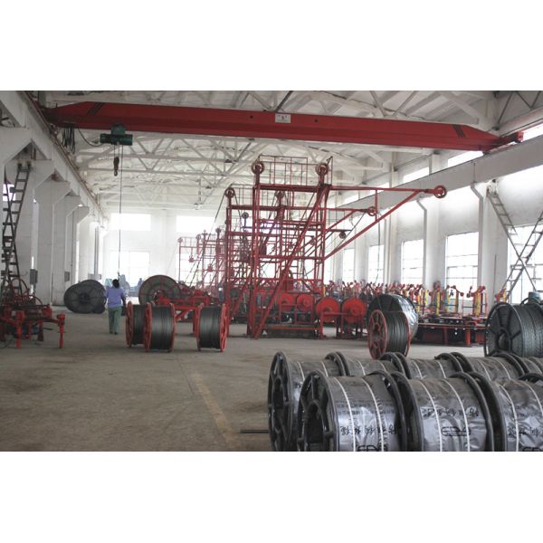 Welded Steel 30kn - 100kN Reel Carrier Trailer For Cable Drum Hauling Reel Max Diameter 2400~3600mm