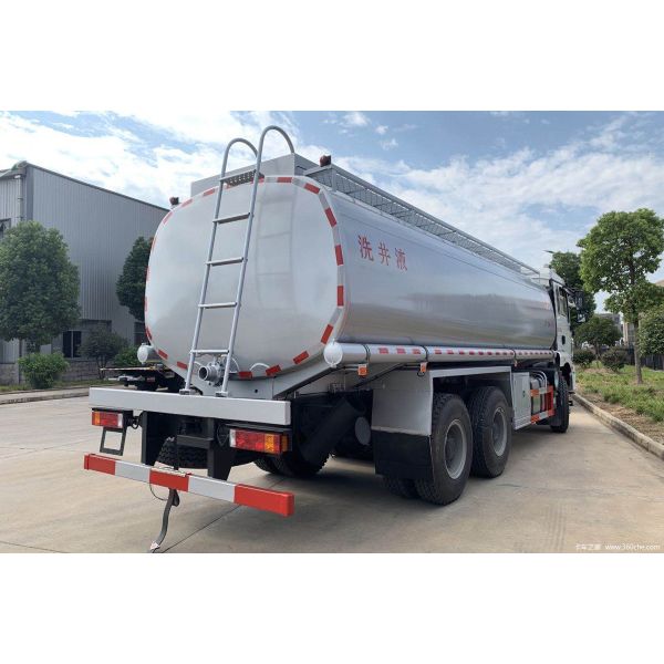 Shaanxi Automobile Heavy Truck 336 Horsepower 6X4 Total Weight 29 Ton tank Size 7*2.46*1.76m Crude Oil Liquid Supply Vehicle