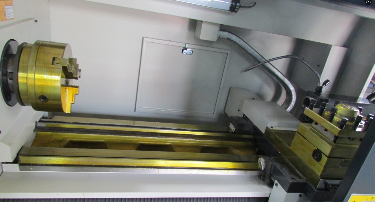 CK6150 750/1000/1500mm distance between two centers 4 station electrical tool holder cnc lathes