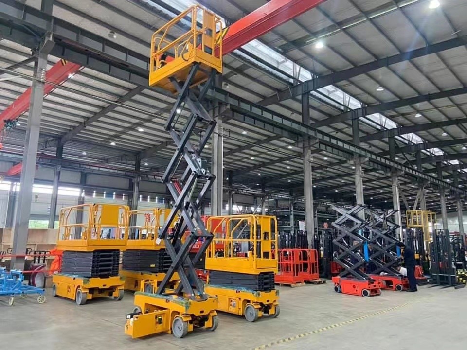 Electric Lifting Aerial Work Platform Scissor Lift For Warehouse 11.9m