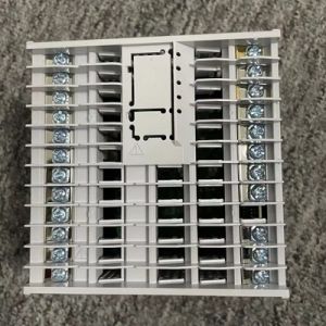 UT35A and UT32A Temperature Controllers