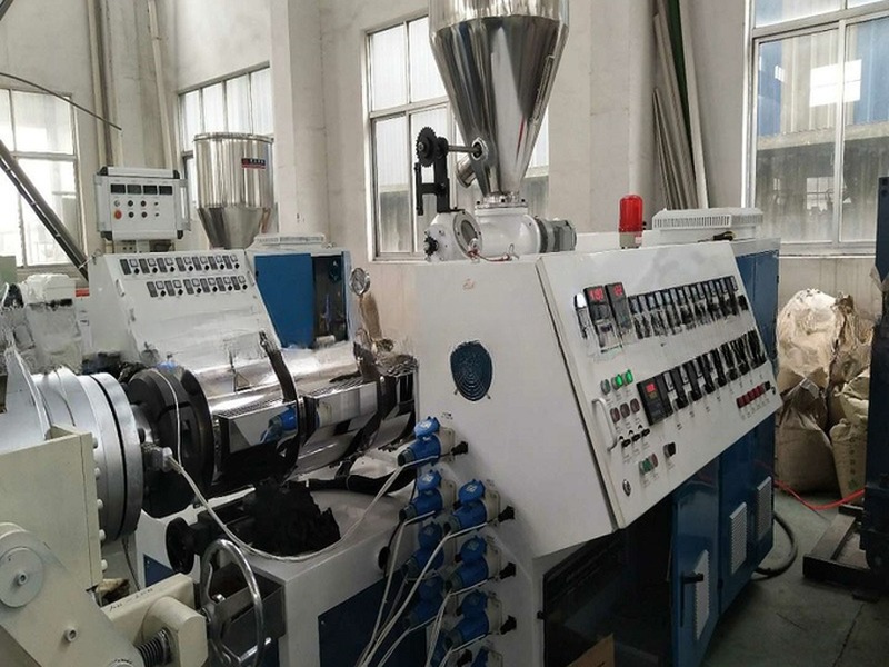 Flexible Operation HDPE Pipe Extrusion Machine