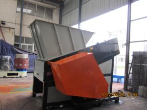 China CE Plastic Lumps Shredder , Single Shaft Shredder Rotating Length 1600mm wholesale