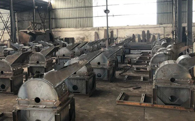 50mm Feed Waste Sawdust Wood Crusher Machine For Slab Scraps