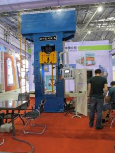 China Manual / Automatic Hydraulic Extrusion Press With Mitsubishi PLC System wholesale