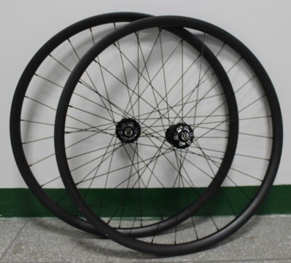 2014 stiffnesee and fashion Chinese carbon clincher mtb 29er*25mm wheelset rims