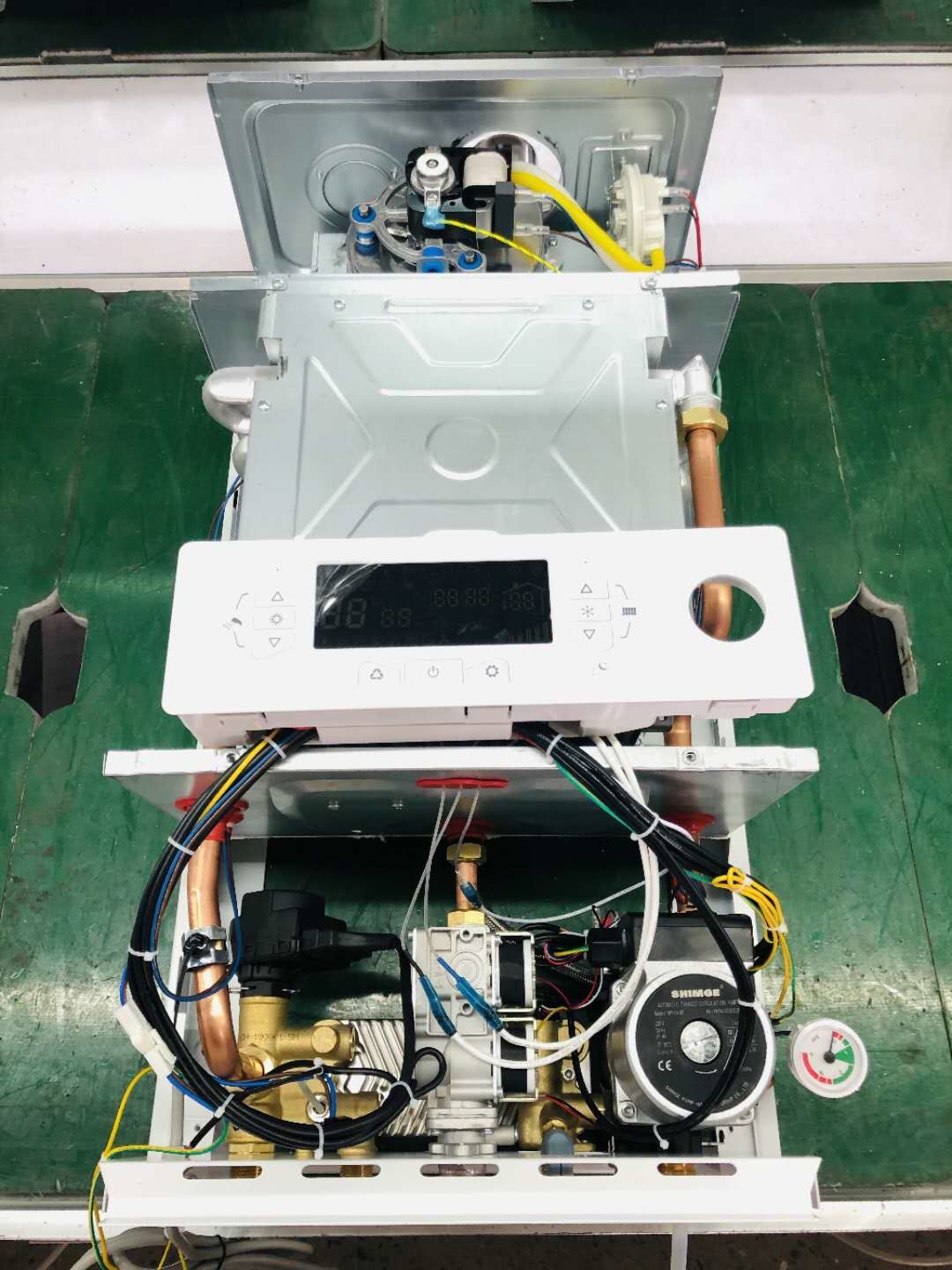 Household 2 Heat Exchangers Wall Mounted COMBI Gas Boiler 24KW