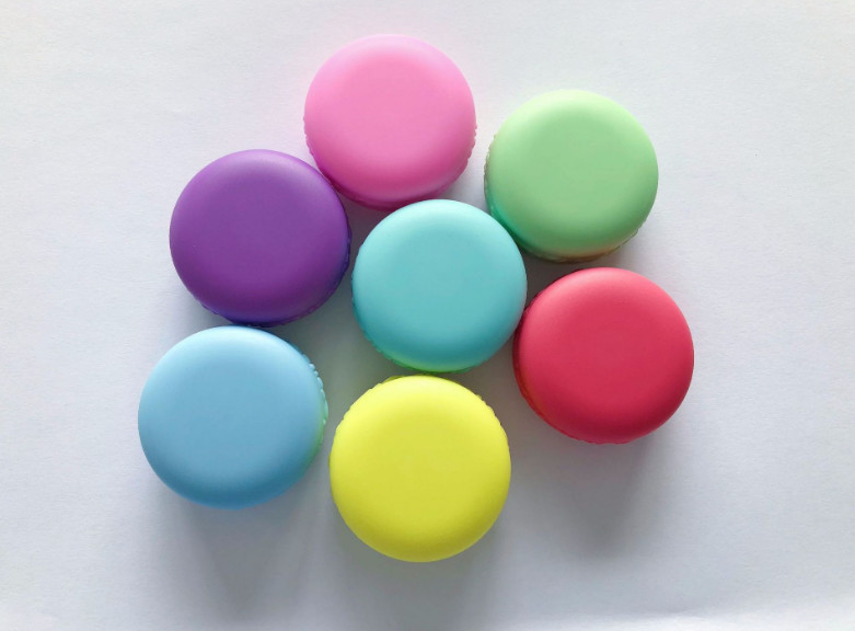Ｍacaron Color Plastic Cosmetic Jars Round Biscuit Resemble 10G Volume