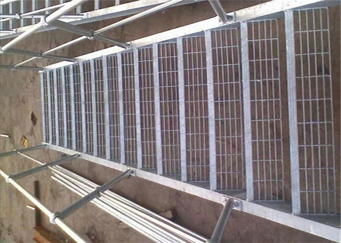 Hot Dip Galvanized Steel Ladder Treads Gratings Metal Step Stair Tread