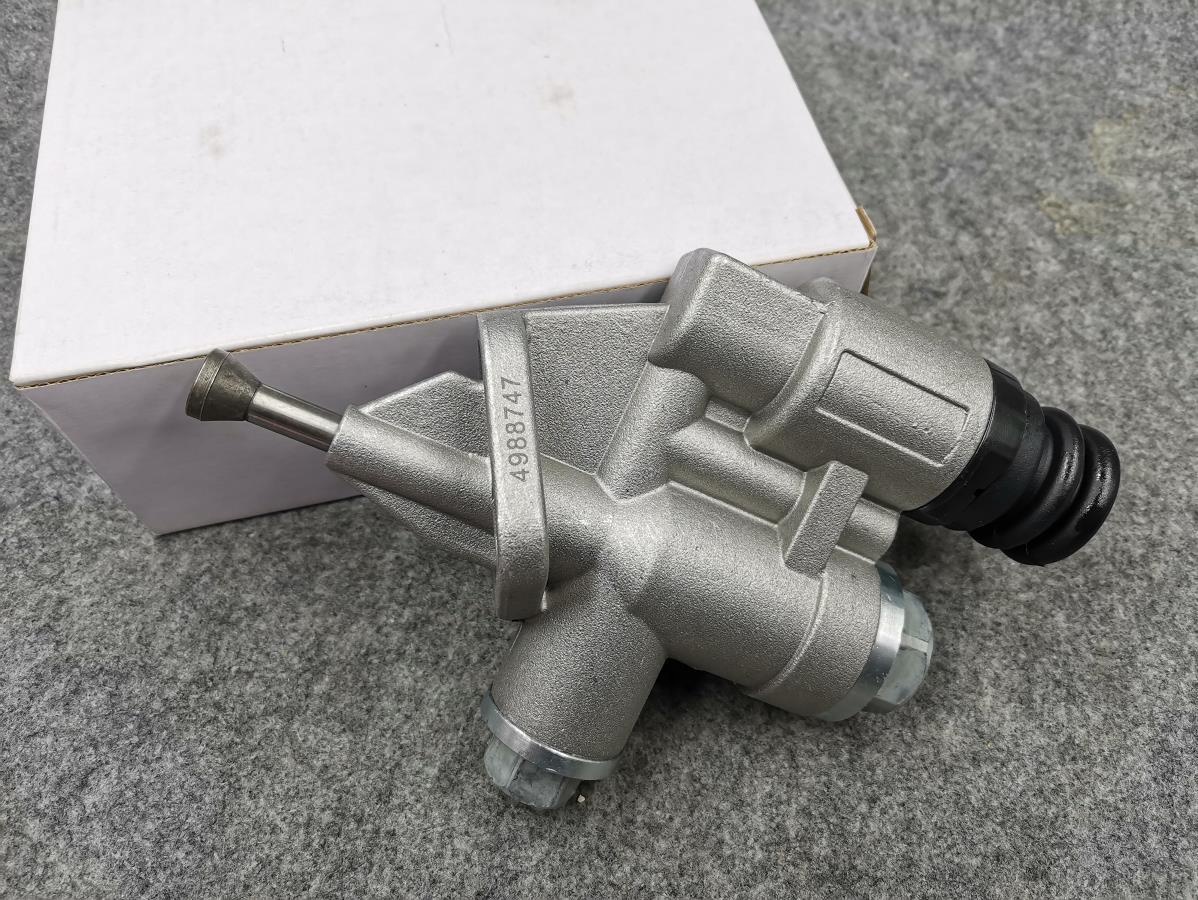 Dongfeng Tianlong and Dongfeng Hercules 0.7kg Engine Fuel Pump Powered by Dongfeng Cumminss 6CT