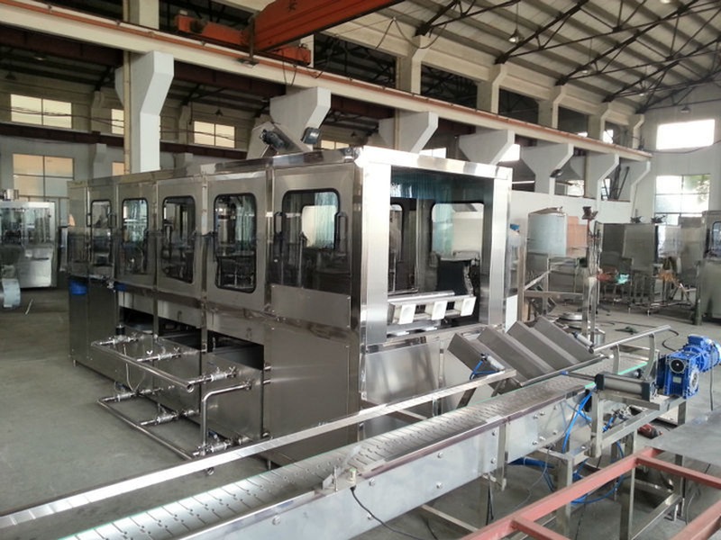 2950X800X1600MM Food Beverage Shops 5 Gallon Drum Rinsing Filling and Capping Machine