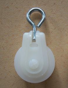 China Small Nylon Roller Chicken Pulley Poultry Farm Equipment wholesale
