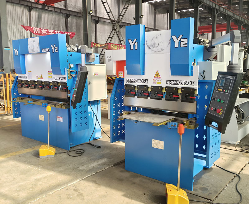 E21 Nanjing 30 Tons Hydraulic Press Brake Bending Machine Small NC Smart Hydraulic Press Brakes 1600