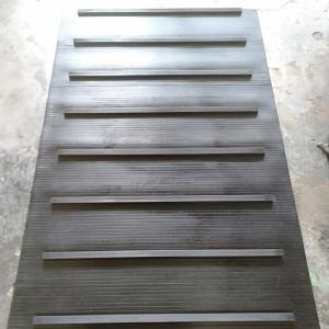 China Anti-Slip Ridging Horse Rubber Ramp Mat Provides Outstanding Traction For Horses wholesale