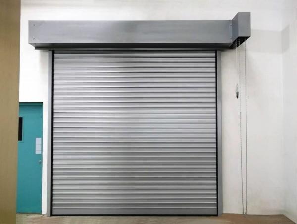 Fire Rated Insulated Roller Shutter , Galvanized steel Rolling Fire Shutter