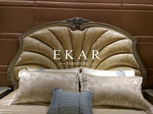 China Luxury Bedroom Set Shell Shaped Headboard Italian Bed Room Furniture wholesale