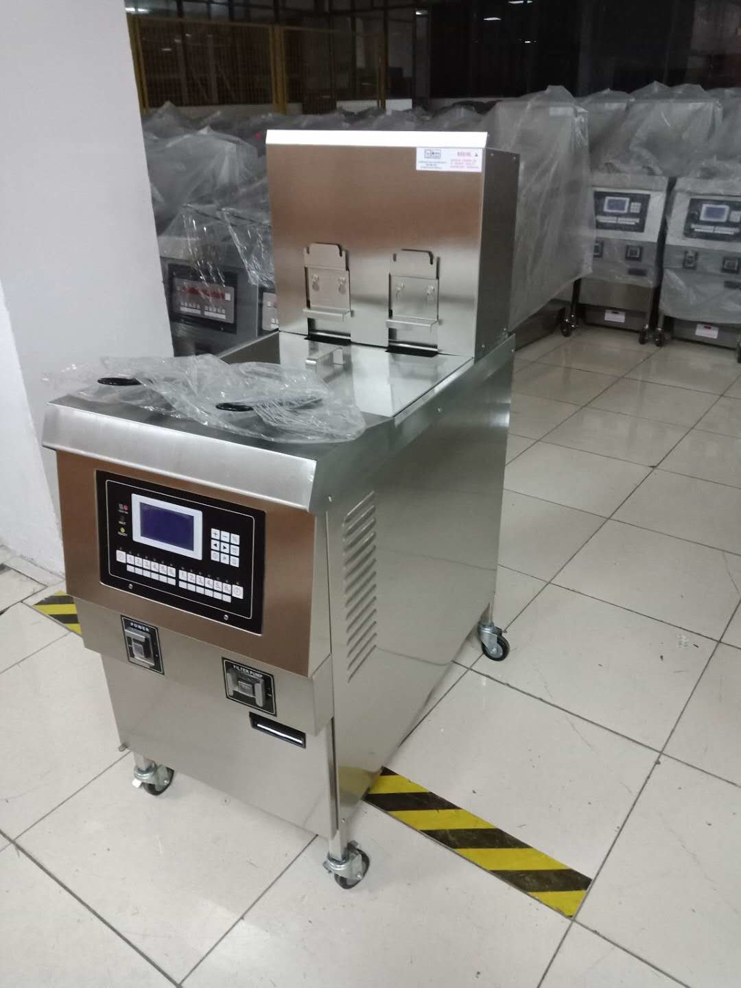 Auto Lift&Down Two Pots Four Baskets With Oil Filtration Electric Heating Chips Open Deep Fryer