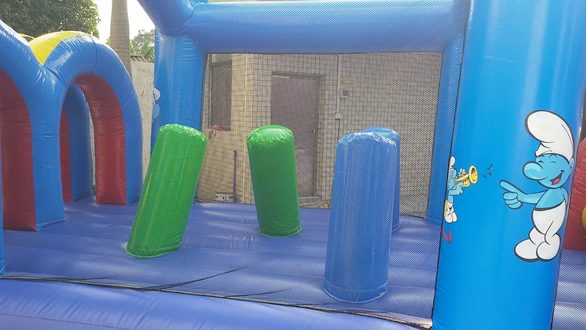 Commercial Smurfs Inflatable Obstacle Course With Slide N Digital Printing