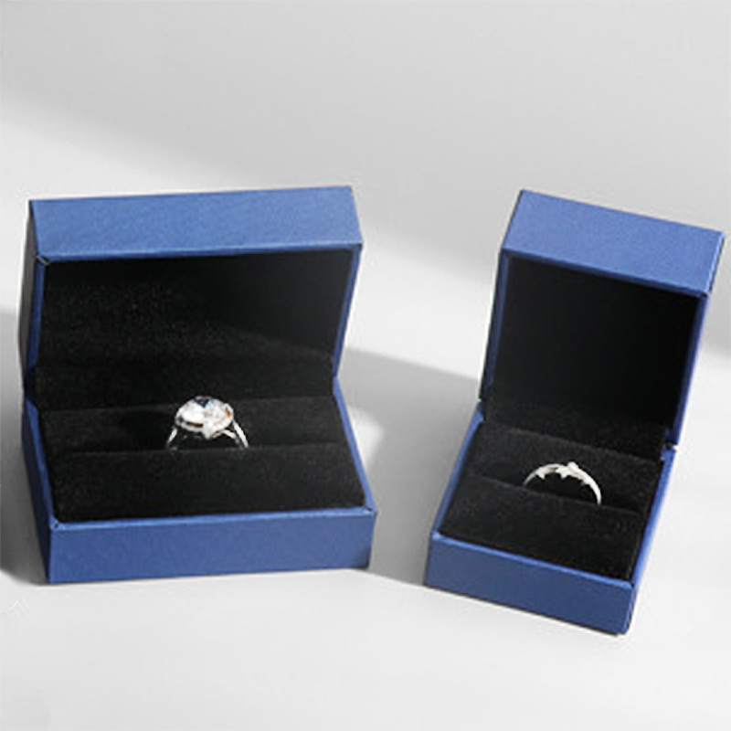 Customized Luxury Jewelry Gift Box for Earrings Bracelets Necklaces Elegant Packaging