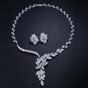 China CZ Crystal Pendant Necklace for Women Fashion Wedding Statement Jewelry Accessories Wedding Jewelry Sets For Brides on sale
