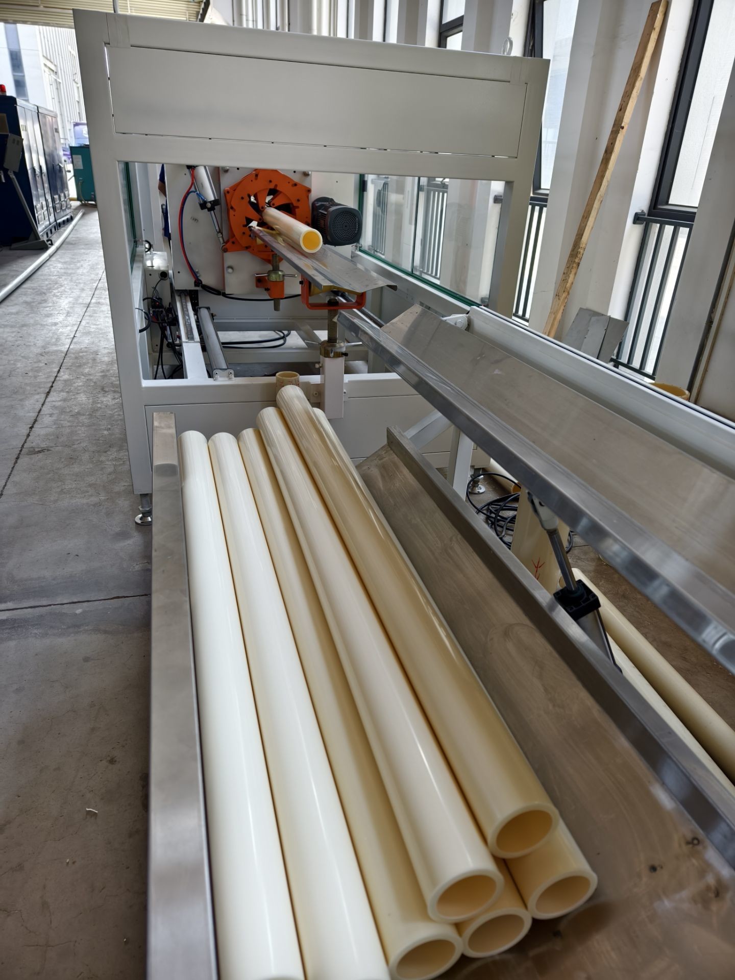 ABS Pipe Extrusion Machine Used To Produce ABS / PE / PP Roll Core Tubes