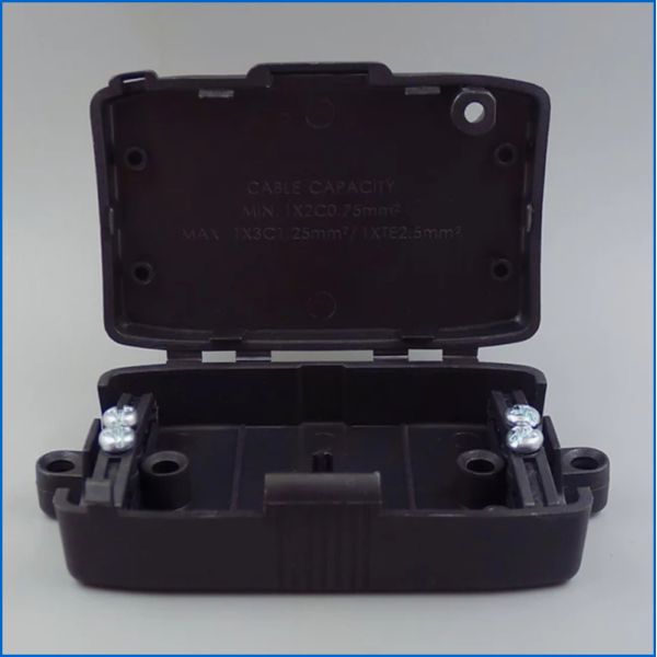 Class II Protection Cable Connection Junction Box With 4 Pole Cable Connector for LED Lighting