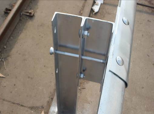 Galvanized Powder Coated Multi-application Crowd Control Stanchion for Highway Safety