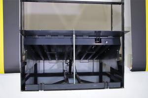 China 40000 LBS Hydraulic Dock Leveler , Smart Safety Loading Dock Leveler wholesale