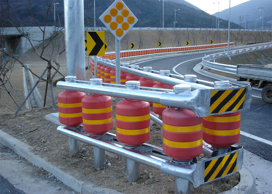 Metal Beam Rolling Guardrail Barrier Ethylene Vinyl Acetate Copolymer Material