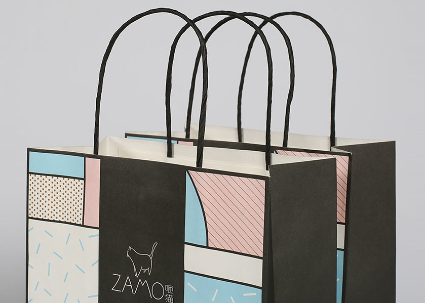 Decorative Glitter Carry Sturdy Gift Bags 150 gsm For Wedding Gift Packing