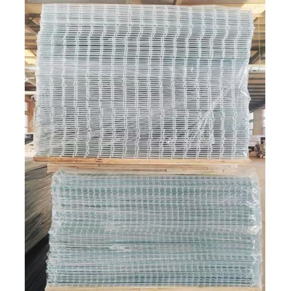 Square Hole Welded Wire Mesh Panels Galvanized And Pvc Coated For Protection