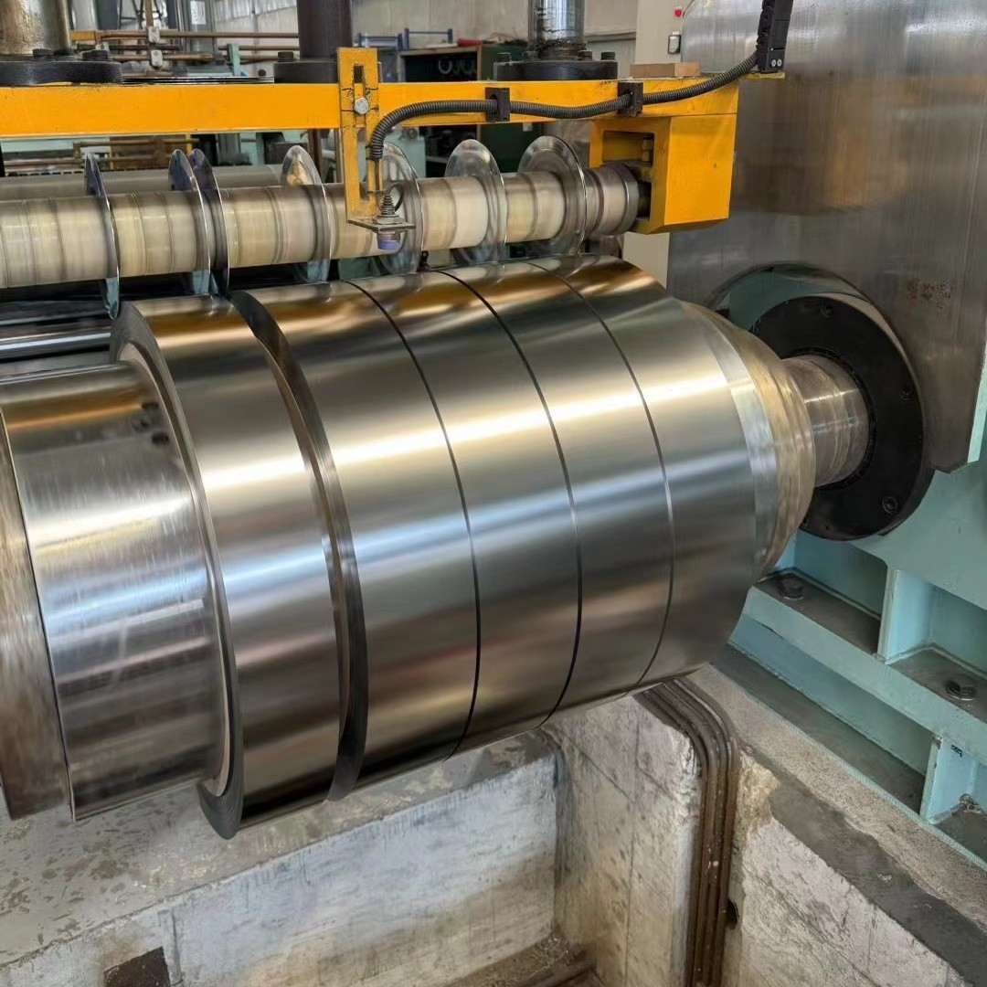 Spring Coil Material AISI 301 (W.Nr. 1.4310) Stainless Steel Foil 1.2*250mm Tensile Strenght 1500 - 1700 MPa.