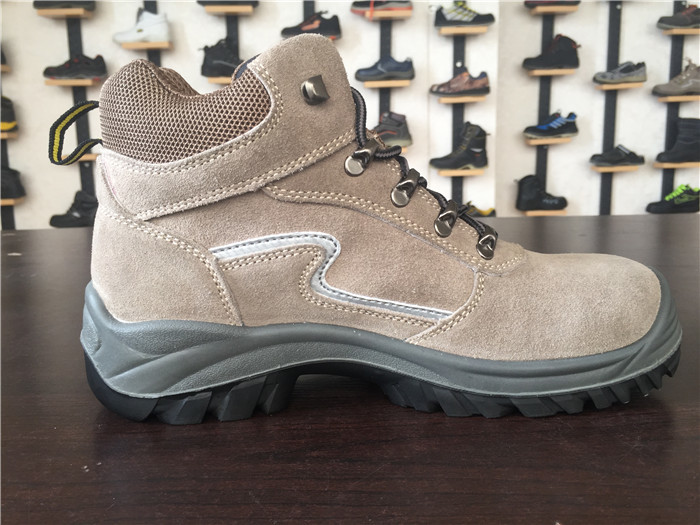 Coated Suede Leather Safety Shoes , Mens Waterproof Work Boots Safety Rating S1P