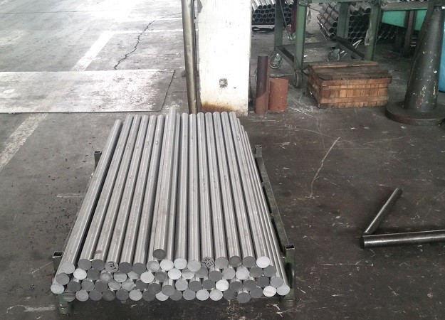 Hard Chrome Plated Piston Rod , Stainless Steel Guide Bar 18mm