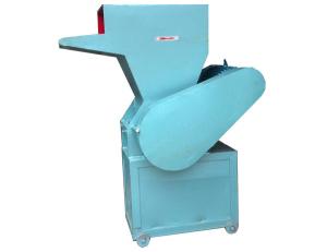 China SWP Series Plastic Crusher Machine , Small Scale Plastic Shredder 400Kg wholesale