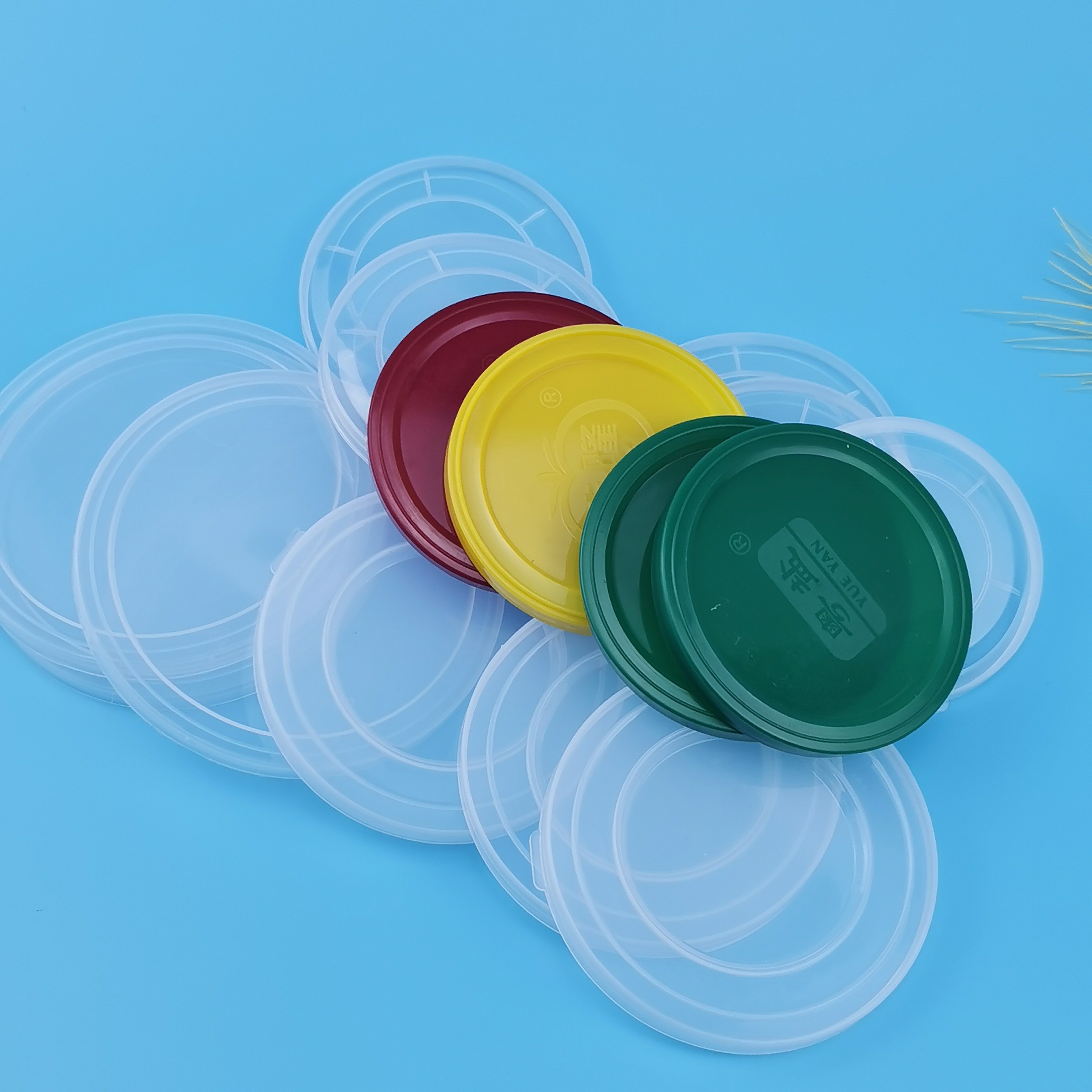 73mm 99mm 87mm PE Plastic Lids For Can Customize Color